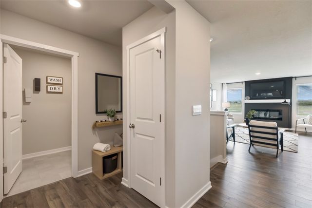 2262 SE Creekhill Way, West Des Moines, IA 50265