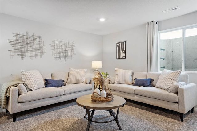 2262 SE Creekhill Way, West Des Moines, IA 50265