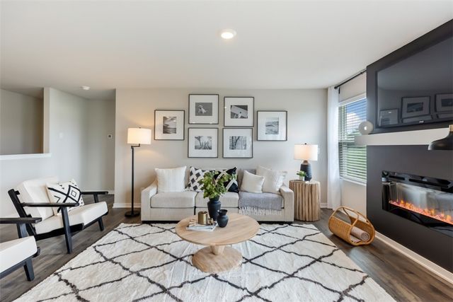 2262 SE Creekhill Way, West Des Moines, IA 50265