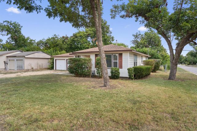 1119 Kent ST, Taylor, TX 76574