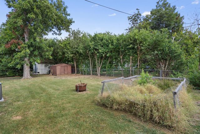 1119 Kent ST, Taylor, TX 76574