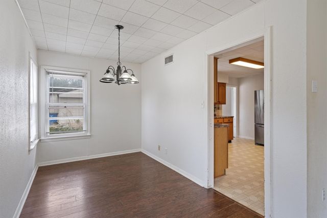 1119 Kent ST, Taylor, TX 76574