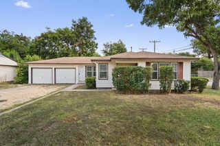 1119 Kent ST, Taylor, TX 76574