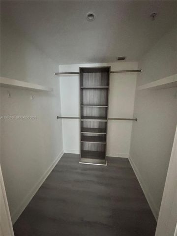 1010 SW 2nd Ave 607, Miami, FL 33130