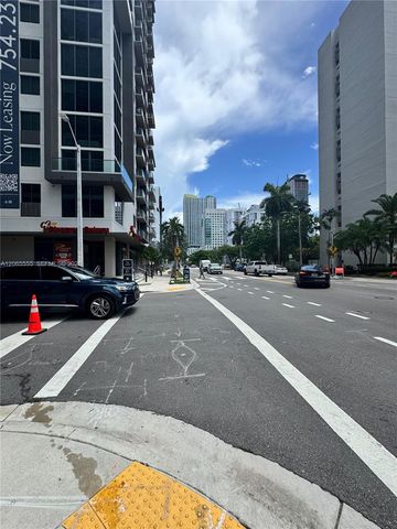 1010 SW 2nd Ave 607, Miami, FL 33130