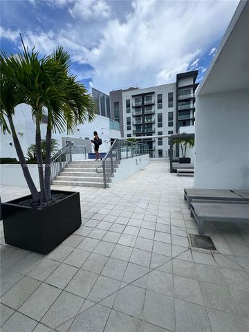 1010 SW 2nd Ave 607, Miami, FL 33130