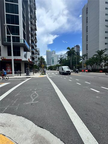 1010 SW 2nd Ave 607, Miami, FL 33130