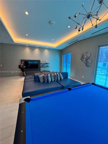 1010 SW 2nd Ave 607, Miami, FL 33130