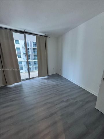 1010 SW 2nd Ave 607, Miami, FL 33130