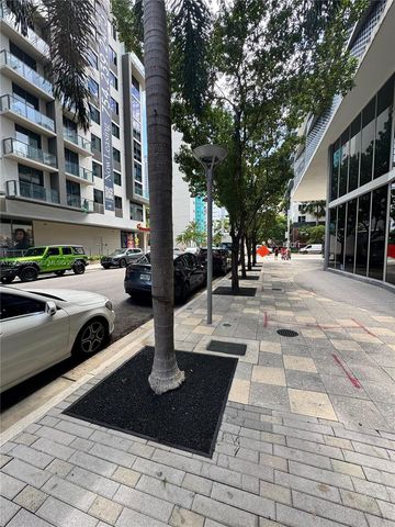 1010 SW 2nd Ave 607, Miami, FL 33130