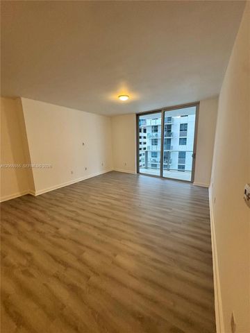 1010 SW 2nd Ave 607, Miami, FL 33130