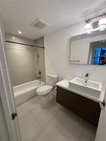 1010 SW 2nd Ave 607, Miami, FL 33130