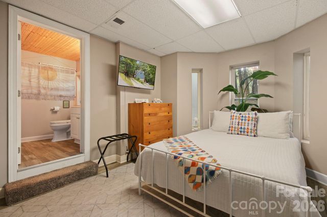 132 Heather Lane, Banner Elk, NC 28604