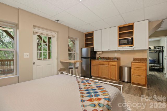 132 Heather Lane, Banner Elk, NC 28604