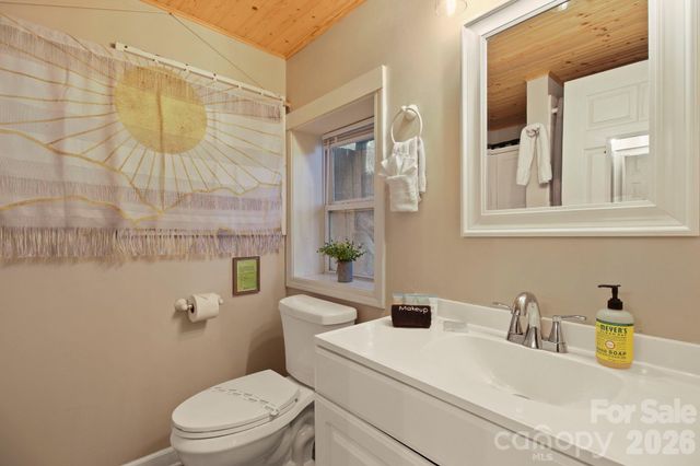 132 Heather Lane, Banner Elk, NC 28604