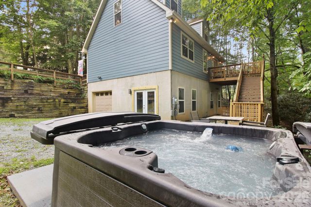 132 Heather Lane, Banner Elk, NC 28604