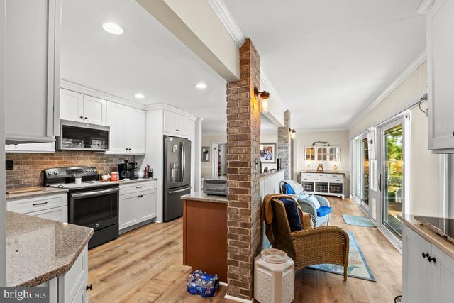 6265 TOWNSEND DR, King George, VA 22485