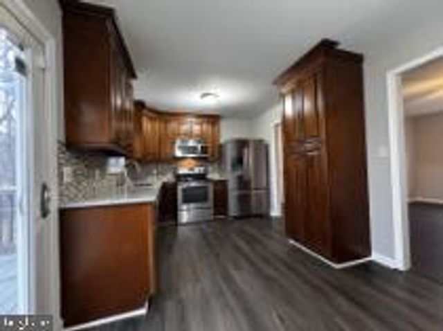 7301 DREW LN, Fredericksburg, VA 22407