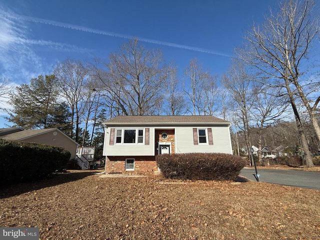 7301 DREW LN, Fredericksburg, VA 22407