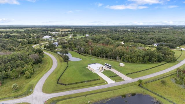 2143 SE 137th Way, Okeechobee, FL 34974