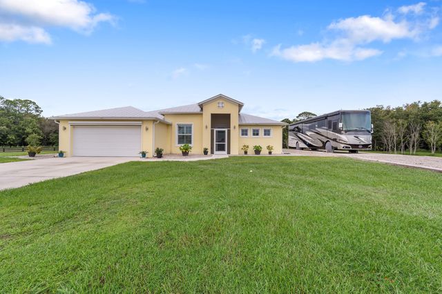 2143 SE 137th Way, Okeechobee, FL 34974