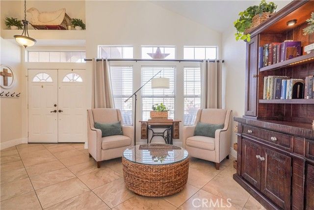 12206 San Ysidro St., Victorville, CA 92392