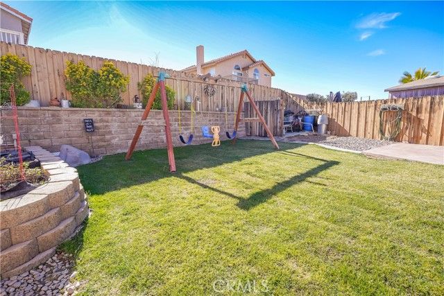 12206 San Ysidro St., Victorville, CA 92392