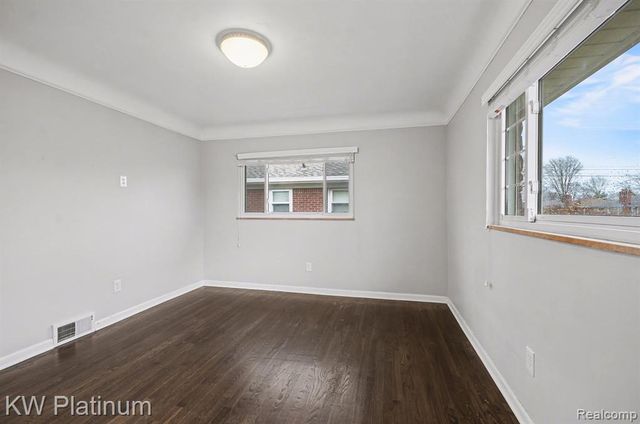 22825 Rosedale Street, Saint Clair Shores, MI 48080