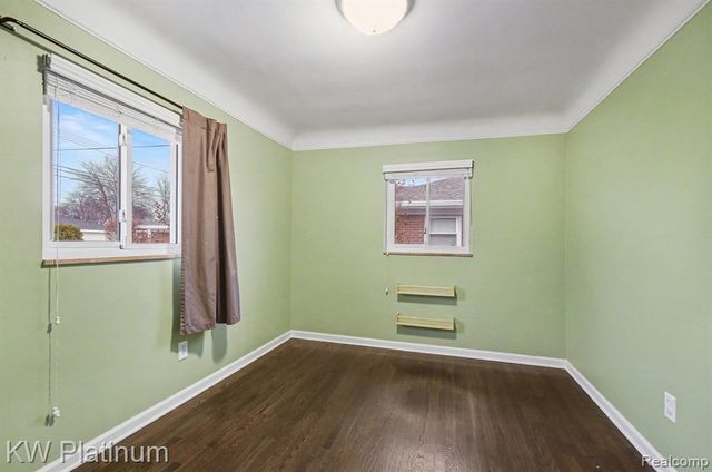 22825 Rosedale Street, Saint Clair Shores, MI 48080