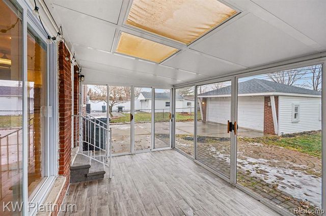 22825 Rosedale Street, Saint Clair Shores, MI 48080