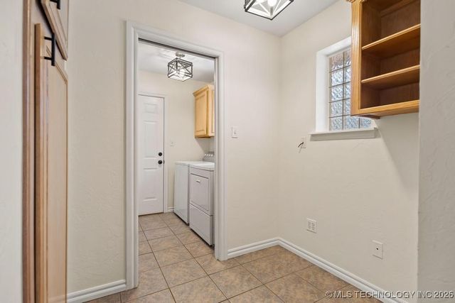 11952 N Woodlands Circle, Kingston, OK 73439