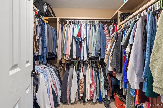 11952 N Woodlands Circle, Kingston, OK 73439