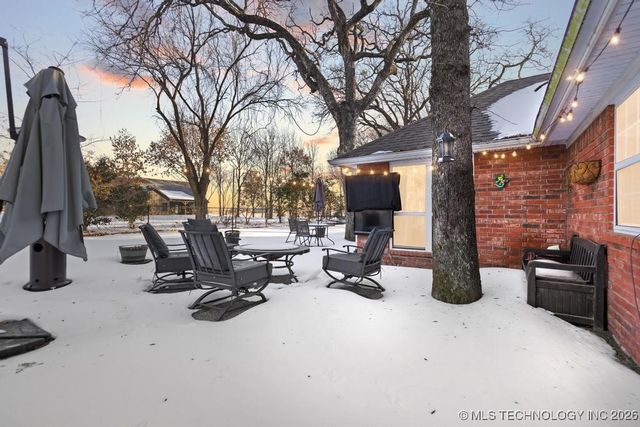 11952 N Woodlands Circle, Kingston, OK 73439