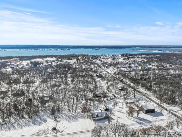 11952 N Woodlands Circle, Kingston, OK 73439