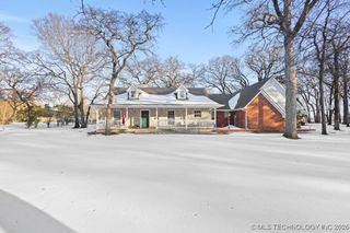 11952 N Woodlands Circle, Kingston, OK 73439