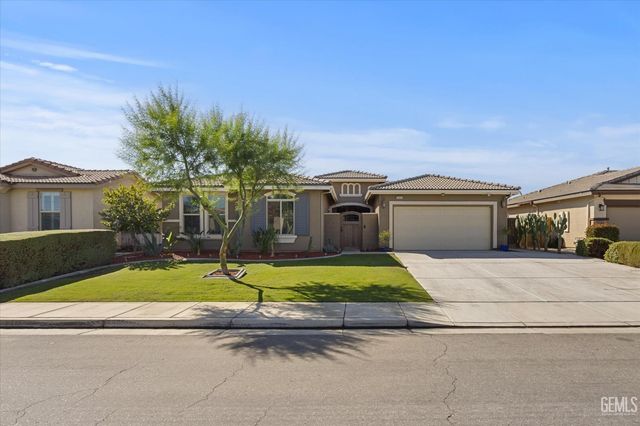 15027 Chatsworth Avenue, Bakersfield, CA 93314