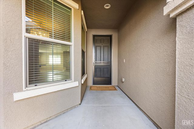 15027 Chatsworth Avenue, Bakersfield, CA 93314