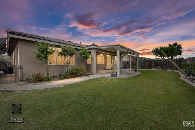 15027 Chatsworth Avenue, Bakersfield, CA 93314