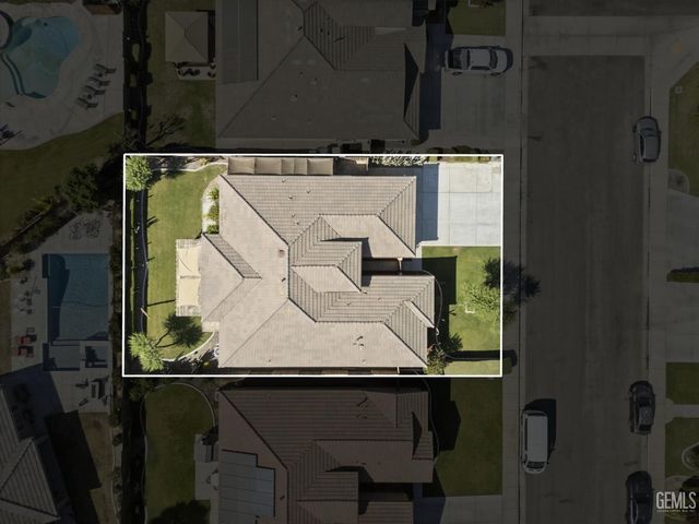 15027 Chatsworth Avenue, Bakersfield, CA 93314