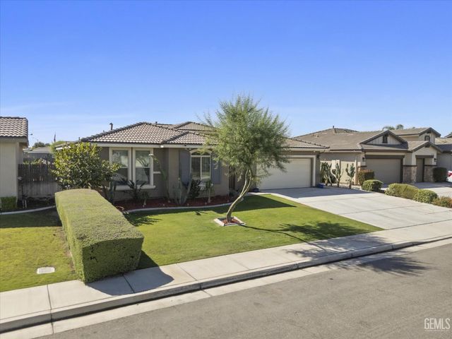 15027 Chatsworth Avenue, Bakersfield, CA 93314