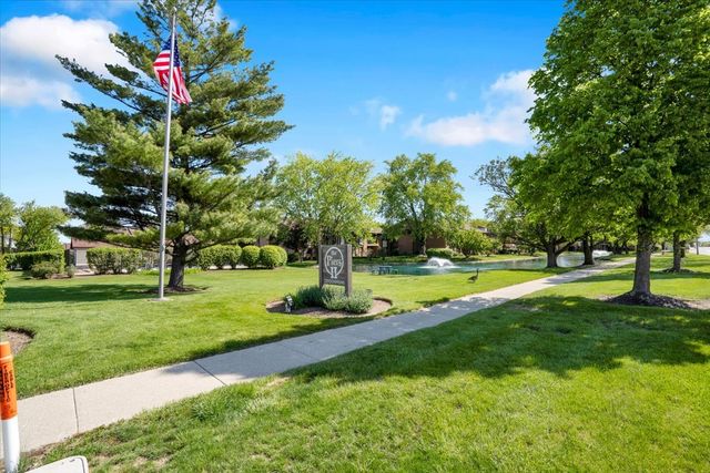 2213 Wharf Drive 407, Woodridge, IL 60517