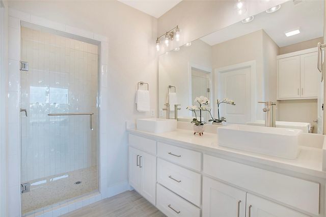 1319 W Main Street 17, Gun Barrel City, TX 75156