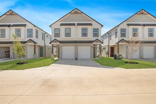 1319 W Main Street 17, Gun Barrel City, TX 75156