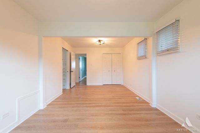 8545 Walnut Avenue, Orland Park, IL 60462