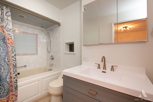 8545 Walnut Avenue, Orland Park, IL 60462