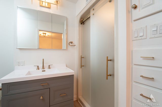 8545 Walnut Avenue, Orland Park, IL 60462