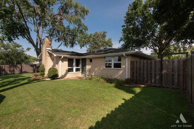8545 Walnut Avenue, Orland Park, IL 60462