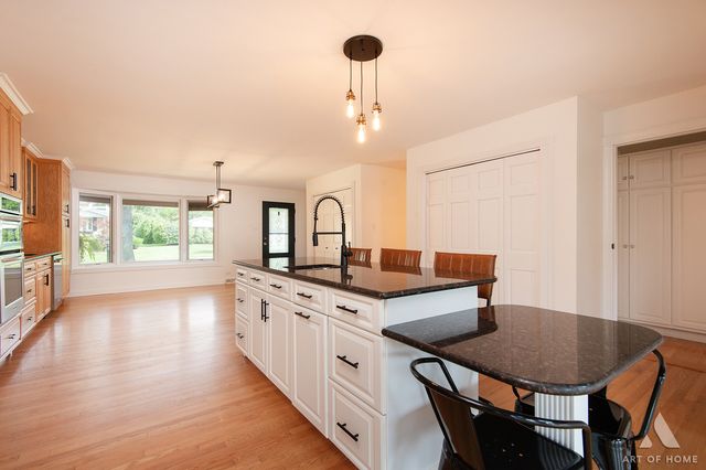 8545 Walnut Avenue, Orland Park, IL 60462