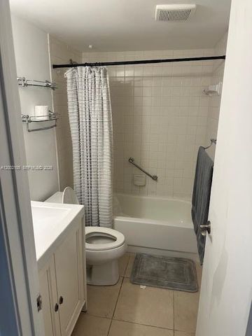 13250 SW 7th Ct 114L, Pembroke Pines, FL 33027