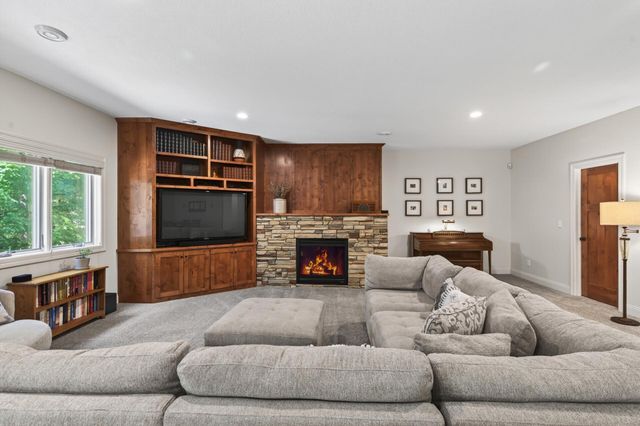 406 Rambling Creek Circle SE, Saint Michael, MN 55376